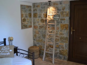 Evia Family House