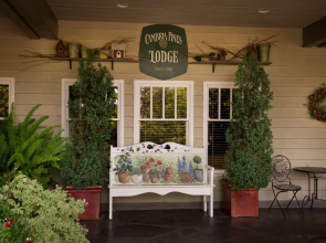 Cambria Pines Lodge