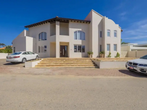 Designer Lux Villapoolbbq3 Min- Tres Trapi Bch