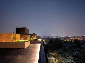 base-Wangfujing Serviced Apartment