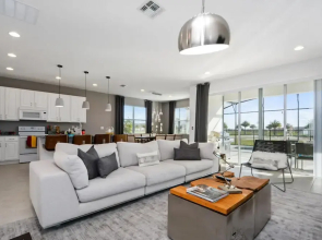 5Br 5Bath Pvt Home BBQ Pool 15min Disney 3056ft