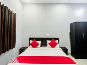 OYO 48801 Hotel Golden Leaf