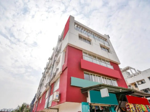 OYO Home Peaceful Stay Keshav Nagar Near Amanora Mall