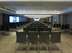 Hampton by Hilton London City