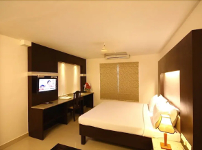 Hotel Crescent Crest