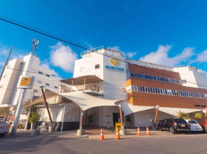 Malibu Plaza Hotel