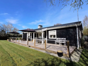 "Aiyana" - 900m from the sea in Sealand