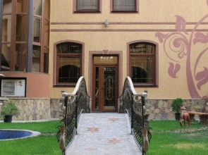Hotel Shokhkand