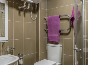 Zaya Guest House
