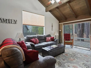2 Landrise-AC-Hot Tub-4BR/2BA