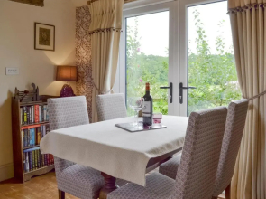 Wisteria Cottage