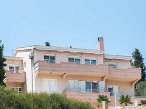 Apartments Villa Egzon