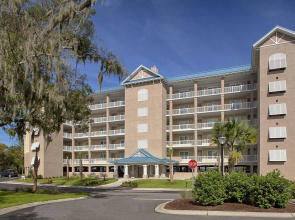 Bluewater Resort & Marina by Spinnaker Resorts