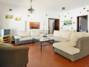 Villa - 3 Bedrooms with Pool - 103087