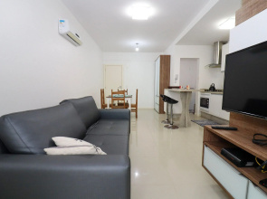 ótimo Dois Dormitórios Ingleses Norte   Bs01i
