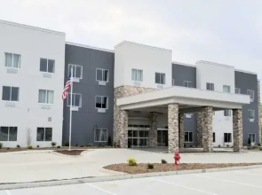 Best Western Plus Parkside Inn  Suites