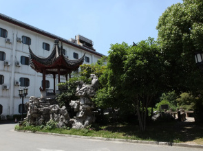 Riverside Hotel