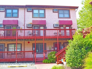 Nanticoke Square 207b 2 Bedroom Townhouse by RedAwning