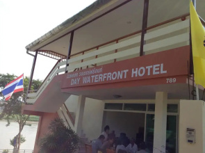 Day Waterfront Hotel. (SHA Extra Plus)