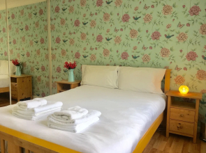 Apple Perch 2BR Flat-Free Parking