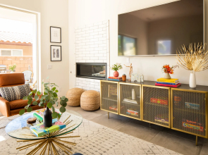 Classic Modern La Quinta Home| Mins to Coachella w/ Pool ❤ By AvantStay