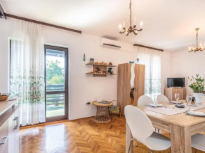 Stunning Apartment in Njivice With Wifi and 2 Bedrooms