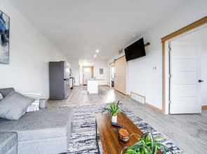 4 Mi to Lake Erie: Condo in Golf Community