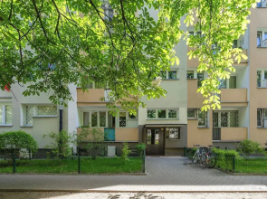 Cozy Two-bedroom Apartment by Renters