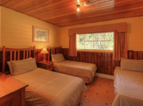 Island View Spa Cottage