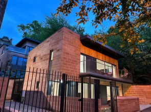 DESIGNER HOUSE - University of Glasgow / Central Glasgow 'Hillhead' West End G12 - Luxurious & Contemporary Detached House / Terrace / Garden / 'electric car charging' Garage Parking