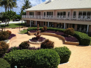 GetAways at Dover House Resort