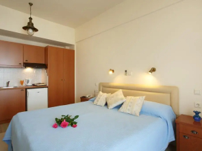 Morpheas Apartments