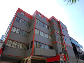 Avi Hotel Surabaya