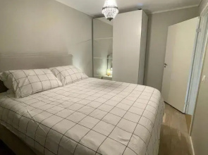 NEW Duplex Apartment Near the City With Free Private Parking