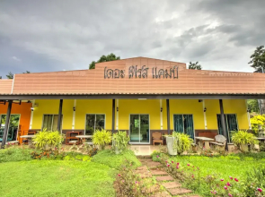 OYO 75347 The First Camp Resort At Khaoyai