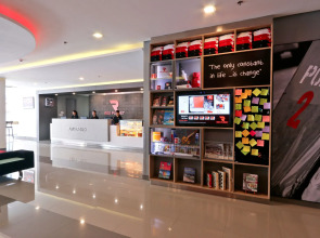 Red Planet Makati Amorsolo