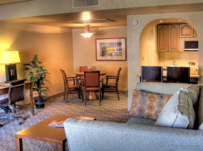 Dobson Ranch Inn & Suites LLC
