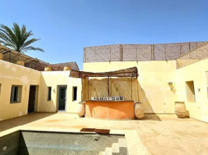 Marrakesh 6-bed Housing Authentic Berber
