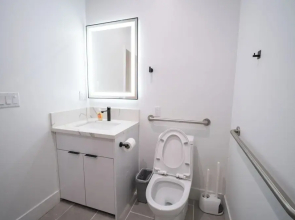 Stylish Private Room by Downtown LA