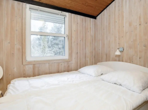 6 Person Holiday Home in Jerup
