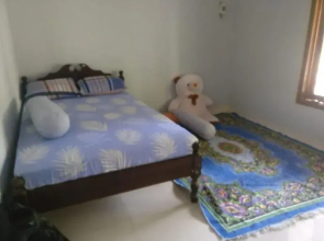 Andesta Homestay by ZUZU