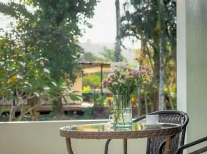 Isara Nai Yang Resort