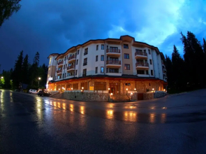 Villa Park Apartments