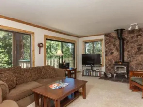 Forest Retreat Rental Cabin