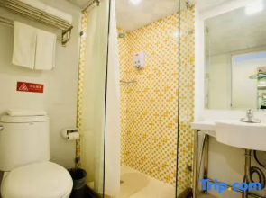 Homeinn Hotel (Tiantai Chicheng Road Guoqing Temple)