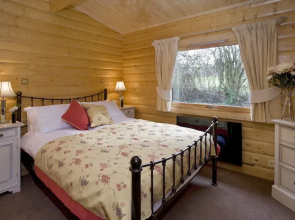 Cherbridge Lodges Riverside Lodges Short Lets