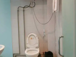 Ruoergei Baihailuo Hotel