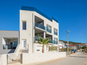 Beachfront Villa Seashell with Pool