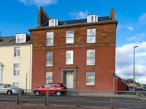 One Shore - Stylish Town House