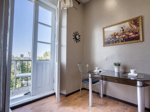 Апартаменты на проспекте Независимости 19